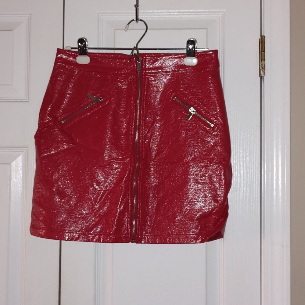 JustFab  red zipper front pleather red mini skirt SZ S